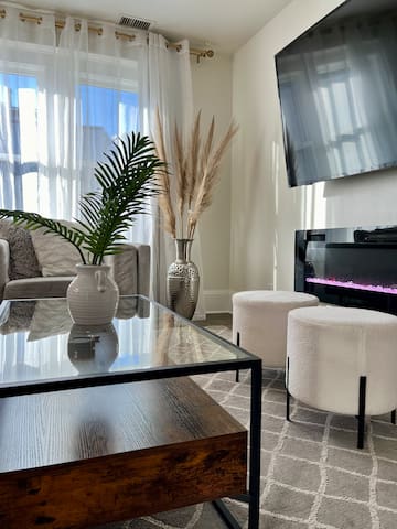 Modern Comfort Near Lake Merritt & Oakland’s Best gallery image 5