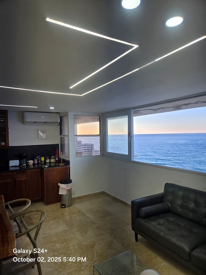 4-bedroom Penthouse With Open Terrace & Oceanview - San Juan