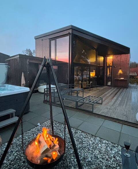 Romantic get-away by the beach @hytteglamping