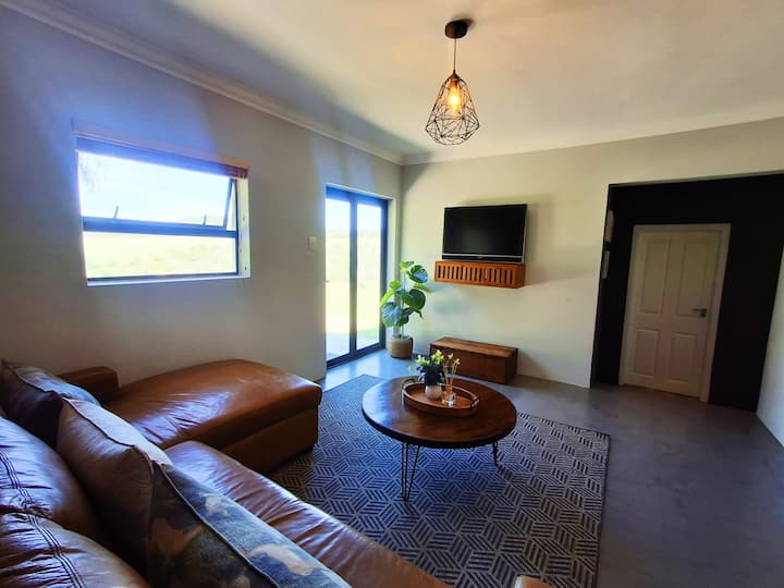 Soethoek Farm Retreat | Private Wildlife Escape - Sidbury