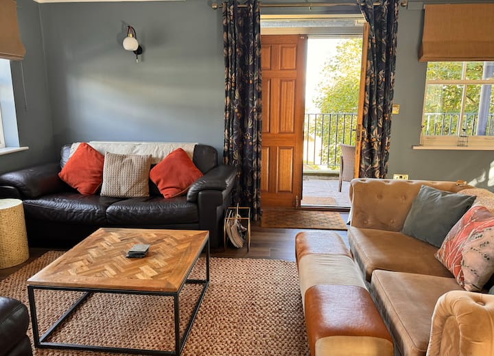 Saltburn L Treetops: Sea Views, Dog Friendly. - Saltburn-by-the-Sea
