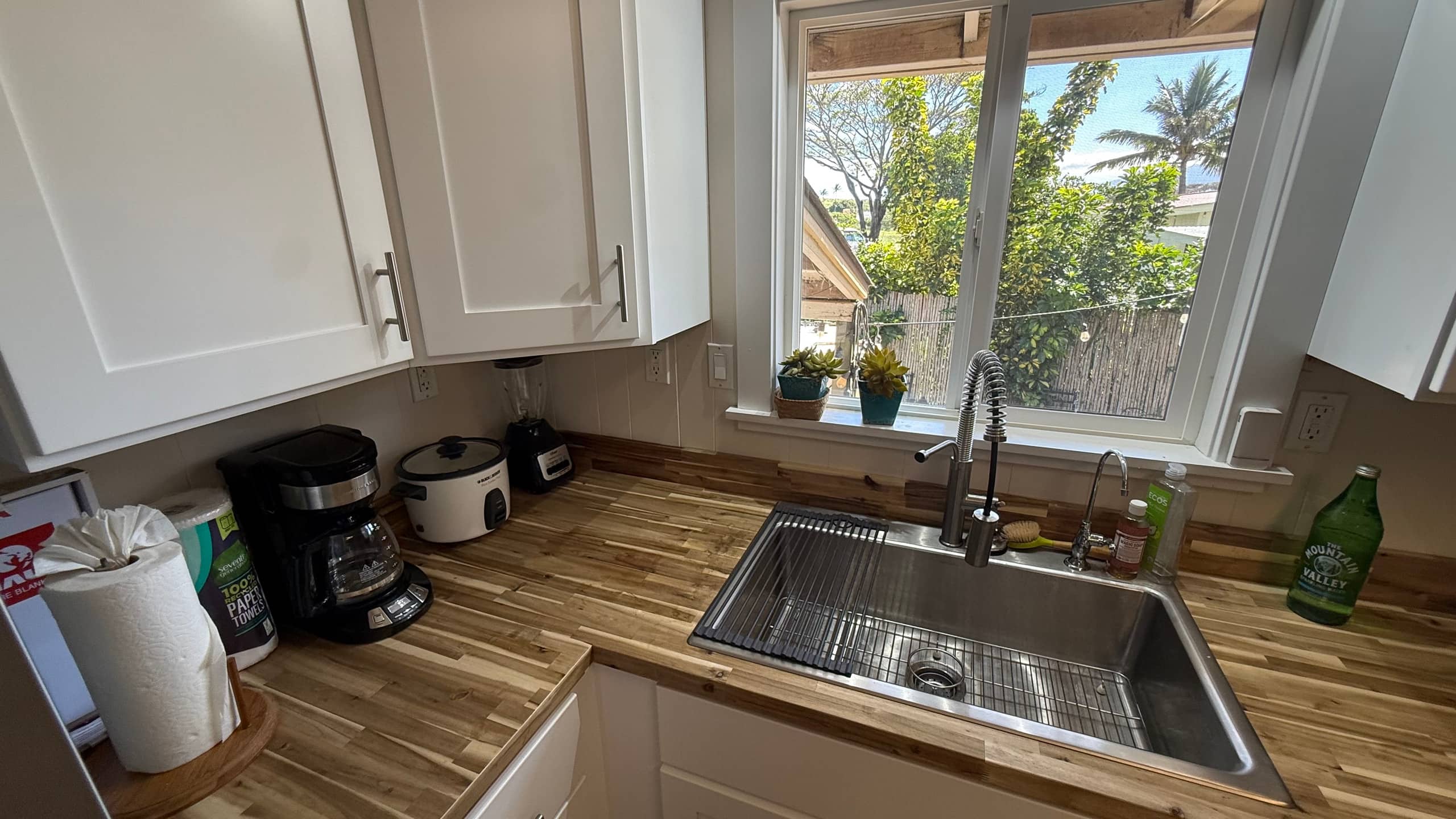 Home in Paia · ★4.68 · 2 bedrooms · 2 beds · 1 bath - Image 11