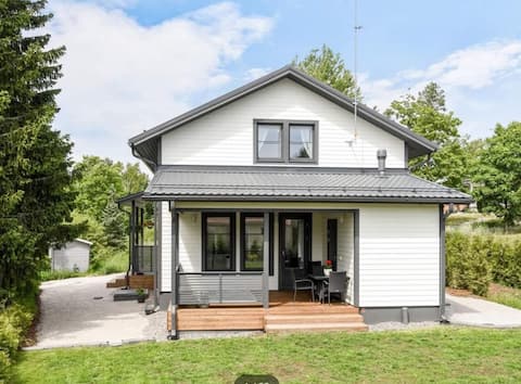 Nice house with a hot tub near Helsinki