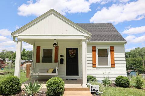 Liberty Cozy Cottage, 2 Bedroom