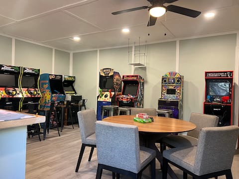 Family-Friends-Pets all Welcome @ Carnick Cabin