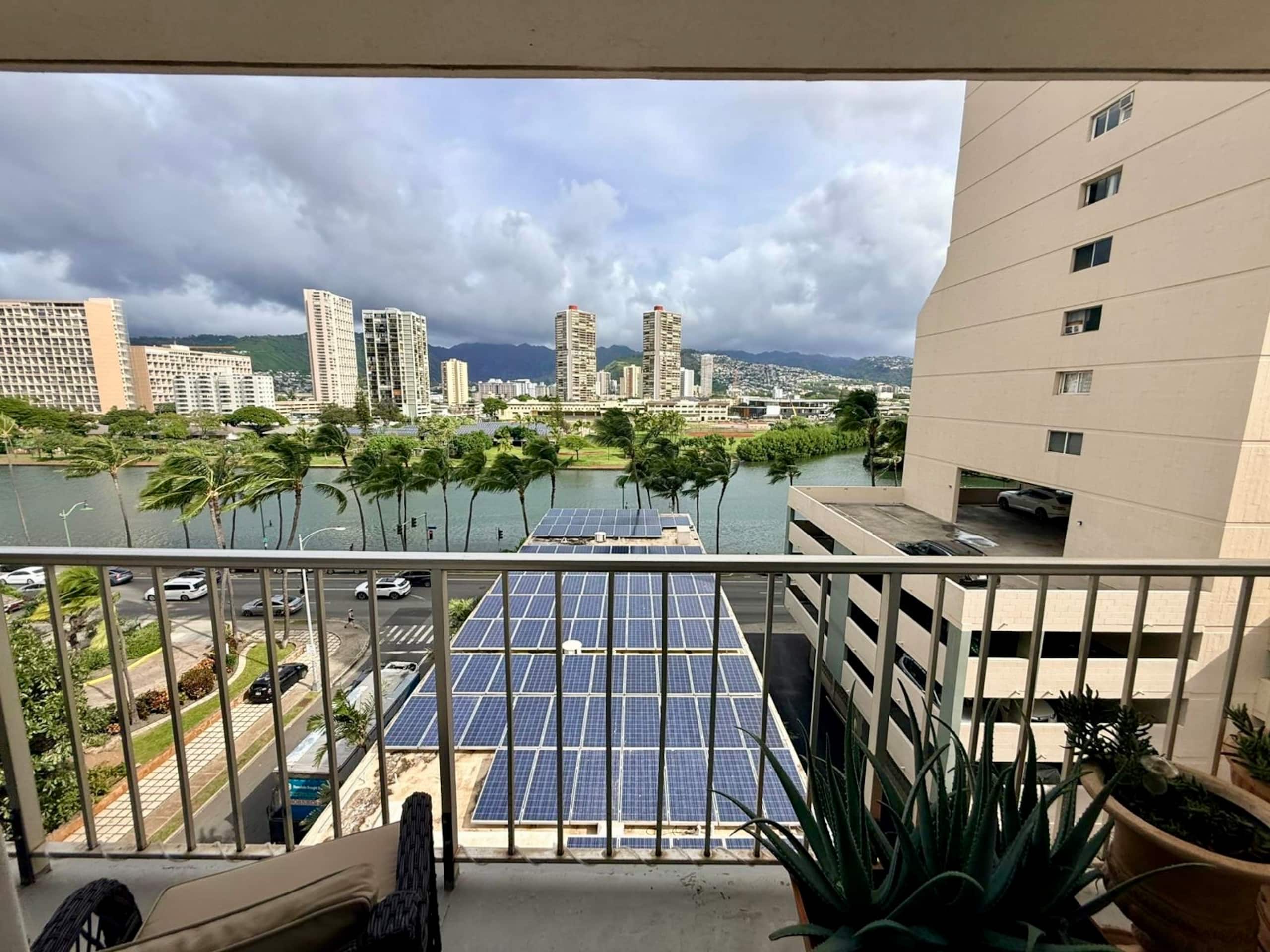 Condo in Honolulu · ★4.84 · 1 bedroom · 1 bed · 1 private bath - Image 21