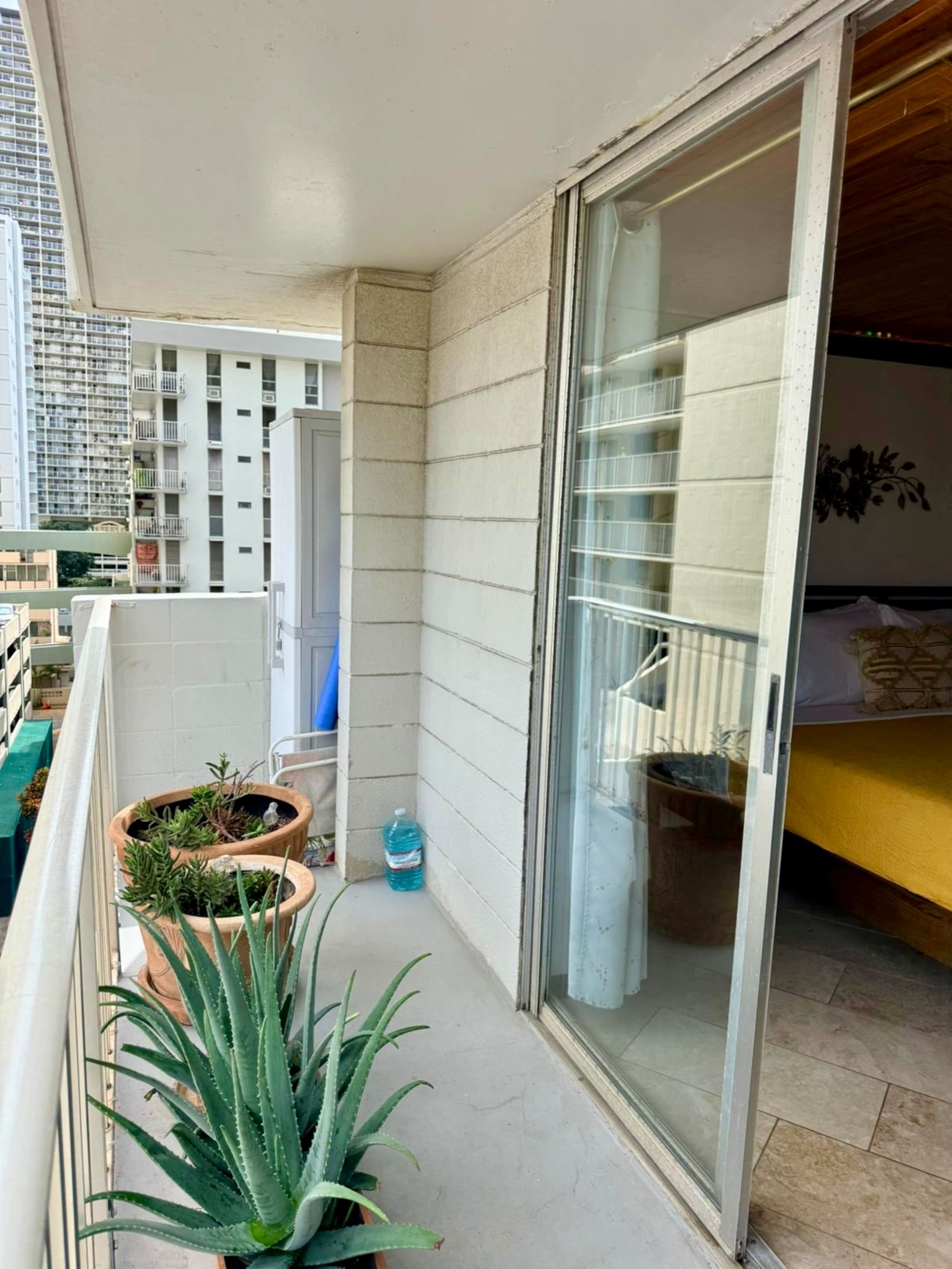 Condo in Honolulu · ★4.84 · 1 bedroom · 1 bed · 1 private bath - Image 19