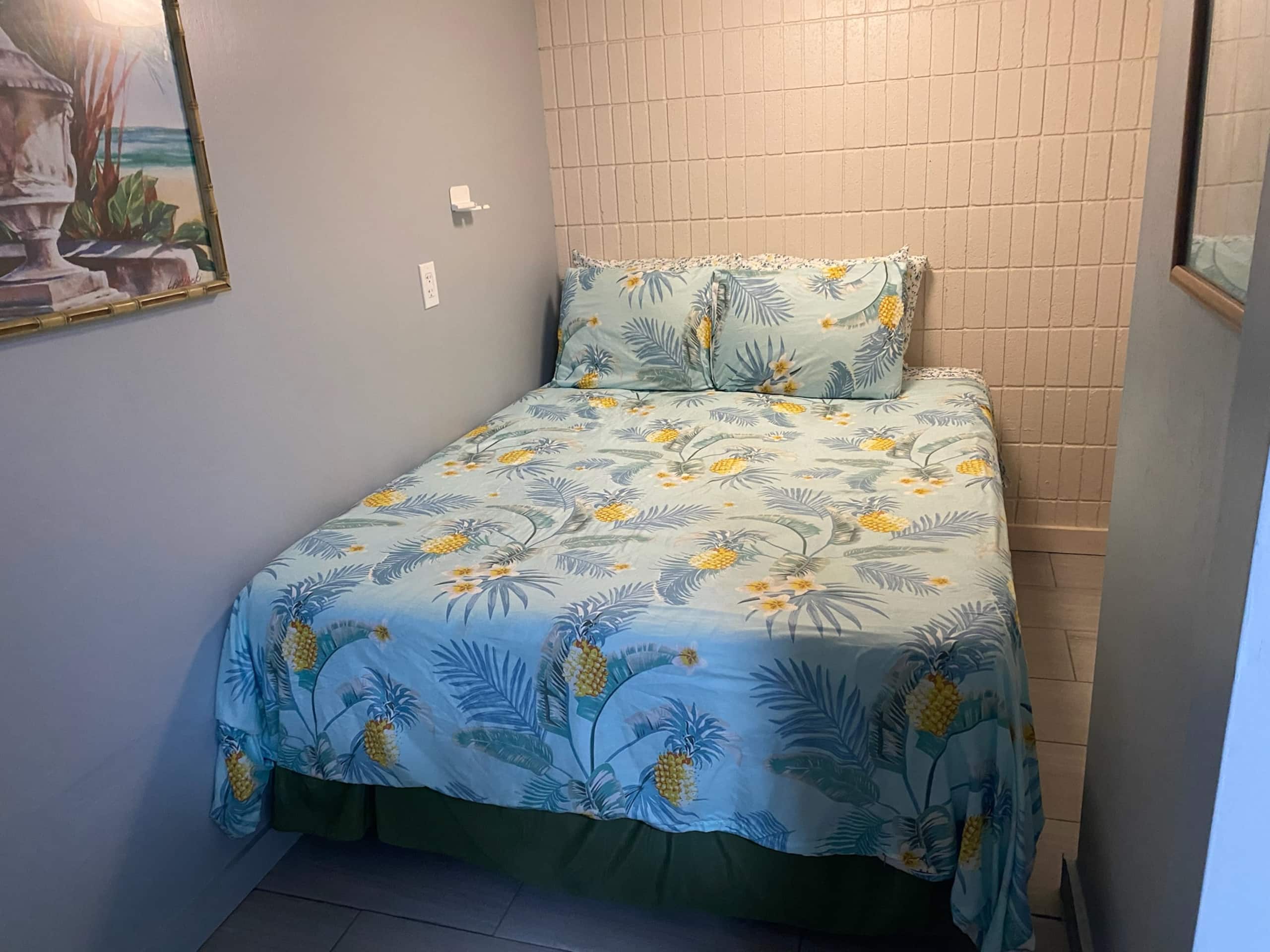 Condo in Hauula · ★4.67 · 1 bedroom · 2 beds · 1 bath - Image 30