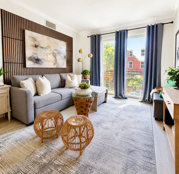 At The Heart Of Gaslamp: Blending Comfort & Luxury - 