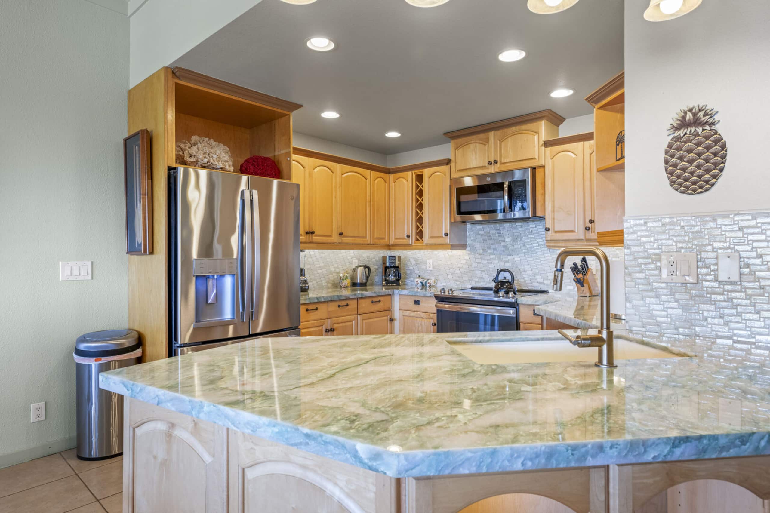 Condo in Lahaina · ★5.0 · 1 bedroom · 2 beds · 2 baths - Image 16
