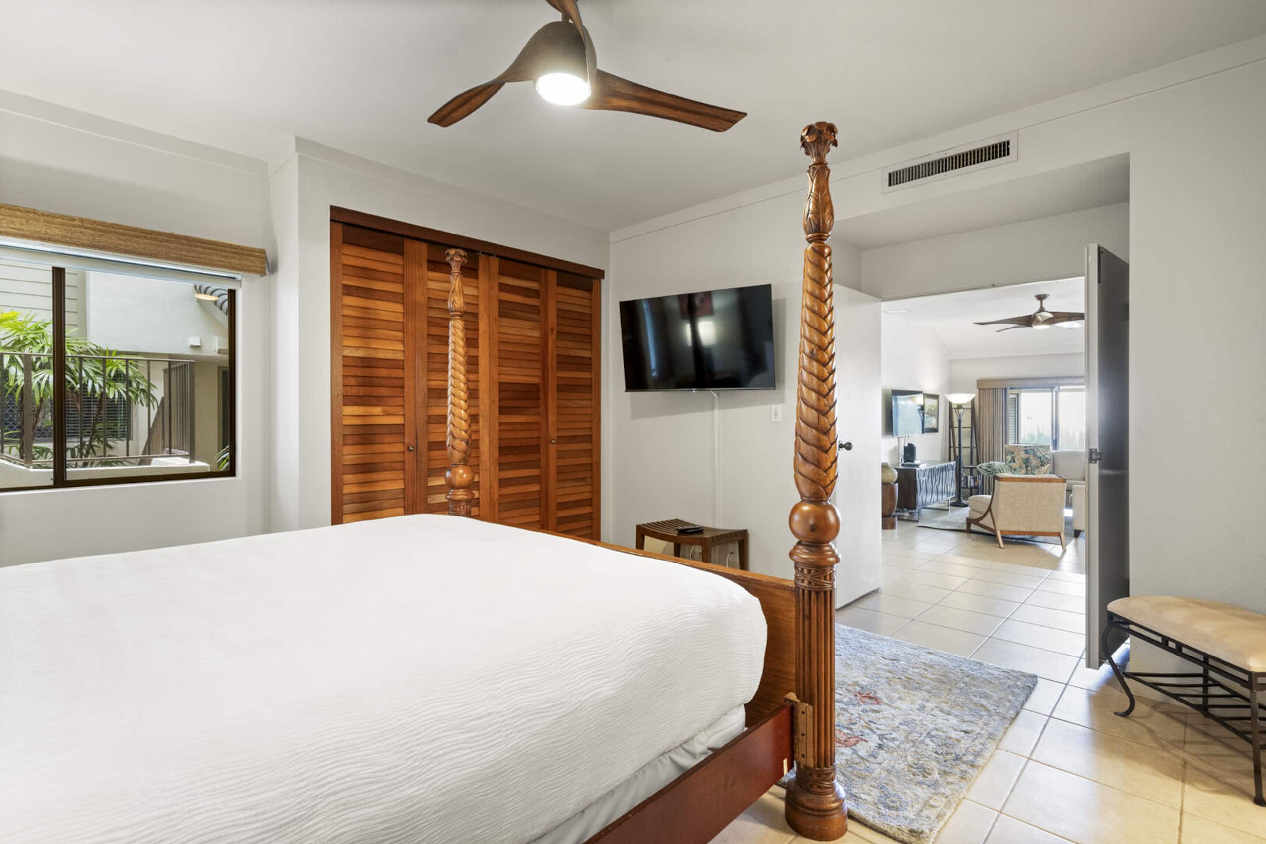 Condo in Lahaina · ★5.0 · 1 bedroom · 2 beds · 2 baths - Image 25