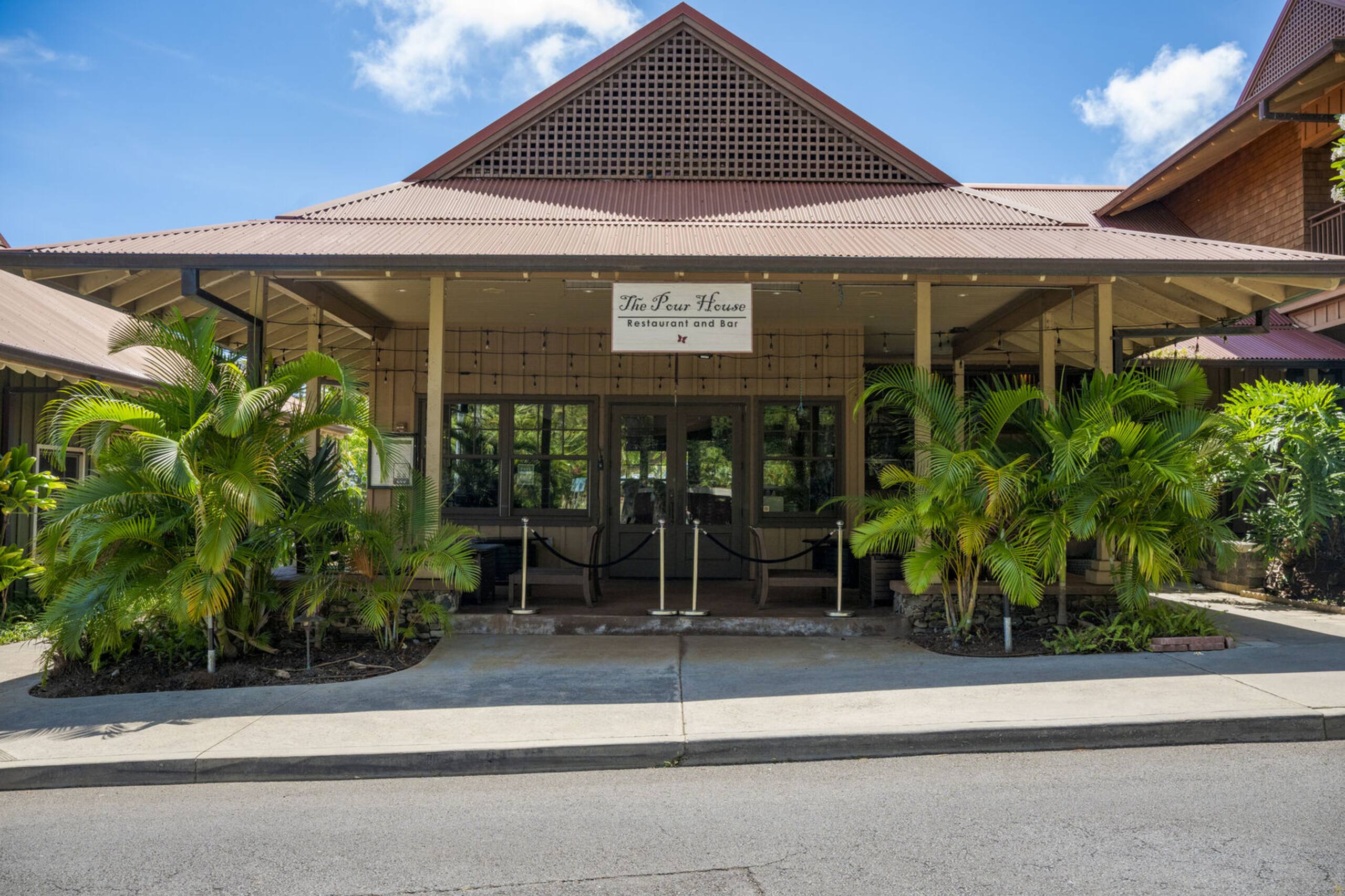 Condo in Lahaina · ★5.0 · 1 bedroom · 2 beds · 2 baths - Image 56