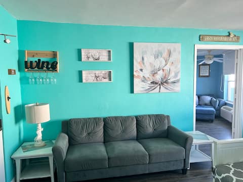 Top performing Airbnb: Spacious Beachfront Oasis in Deltona / Daytona Beach / Ormond Beach