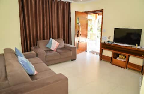 Popular Airbnb listing: Retreat with illuminated lake, swimming pool and gourmet area in Socorro