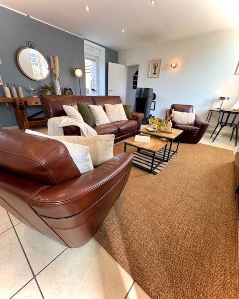 Charming house 8 guests•Enclosed garden •Beach 10m