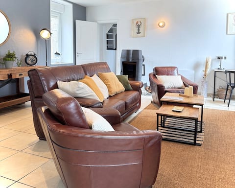 Charming house 8 guests•Enclosed garden •Beach 10m