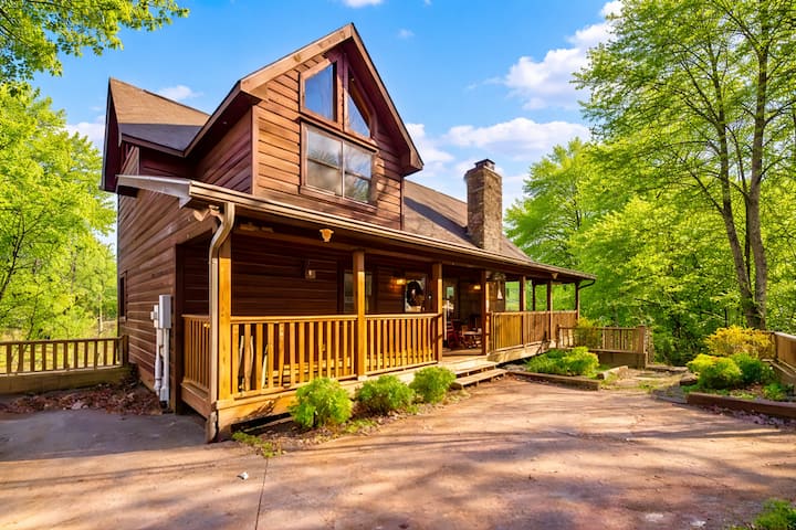 Summer Deal! Priceless View! 3kings,pool &Fishing,hot Tub, Dogok, Firepit - Wears Valley, TN