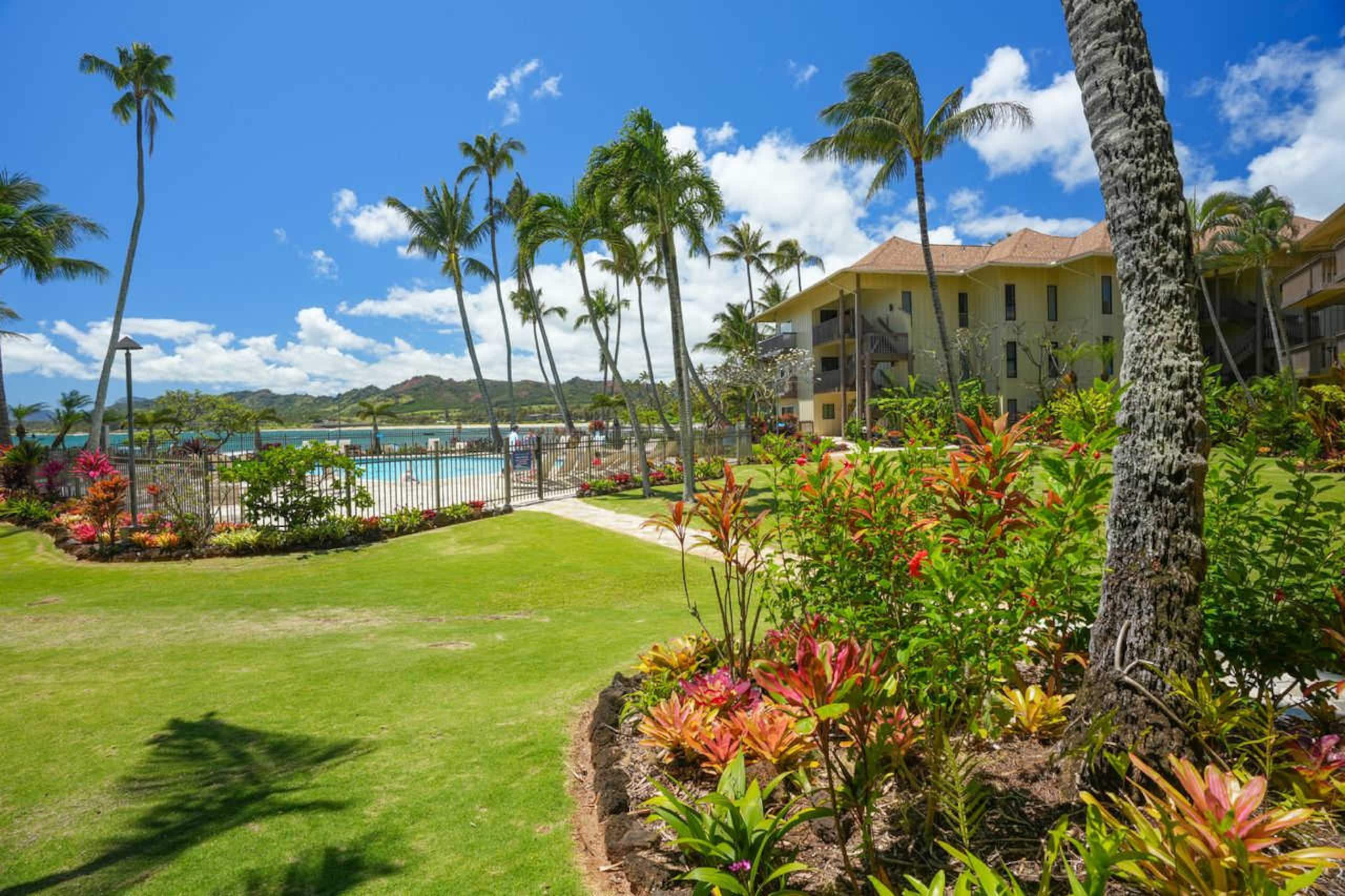 Condo in Kapaa · ★4.6 · 1 bedroom · 2 beds · 1.5 shared baths - Image 27