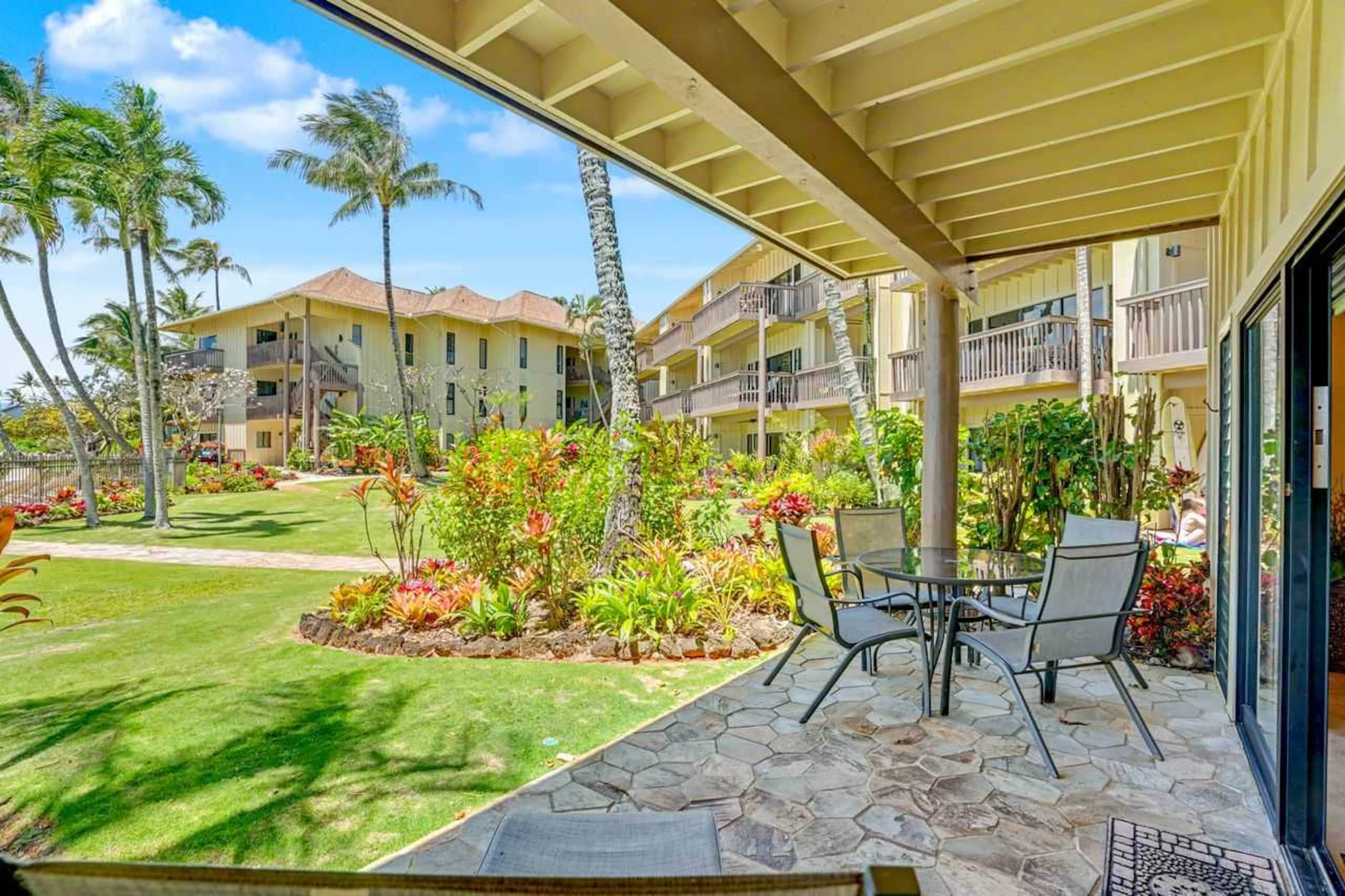 Condo in Kapaa · ★4.6 · 1 bedroom · 2 beds · 1.5 shared baths - Image 32