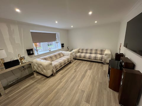 Top performing Airbnb: Celtic Park barrowlands Emirates Arena the Barras in East End & Calton