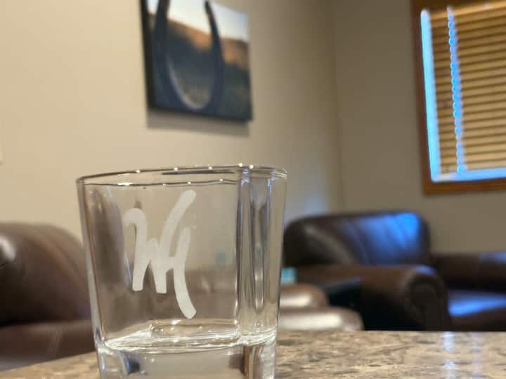 Delightful Four Bedroom Suite! (Bobby Jones Suite) - Gothenburg, NE