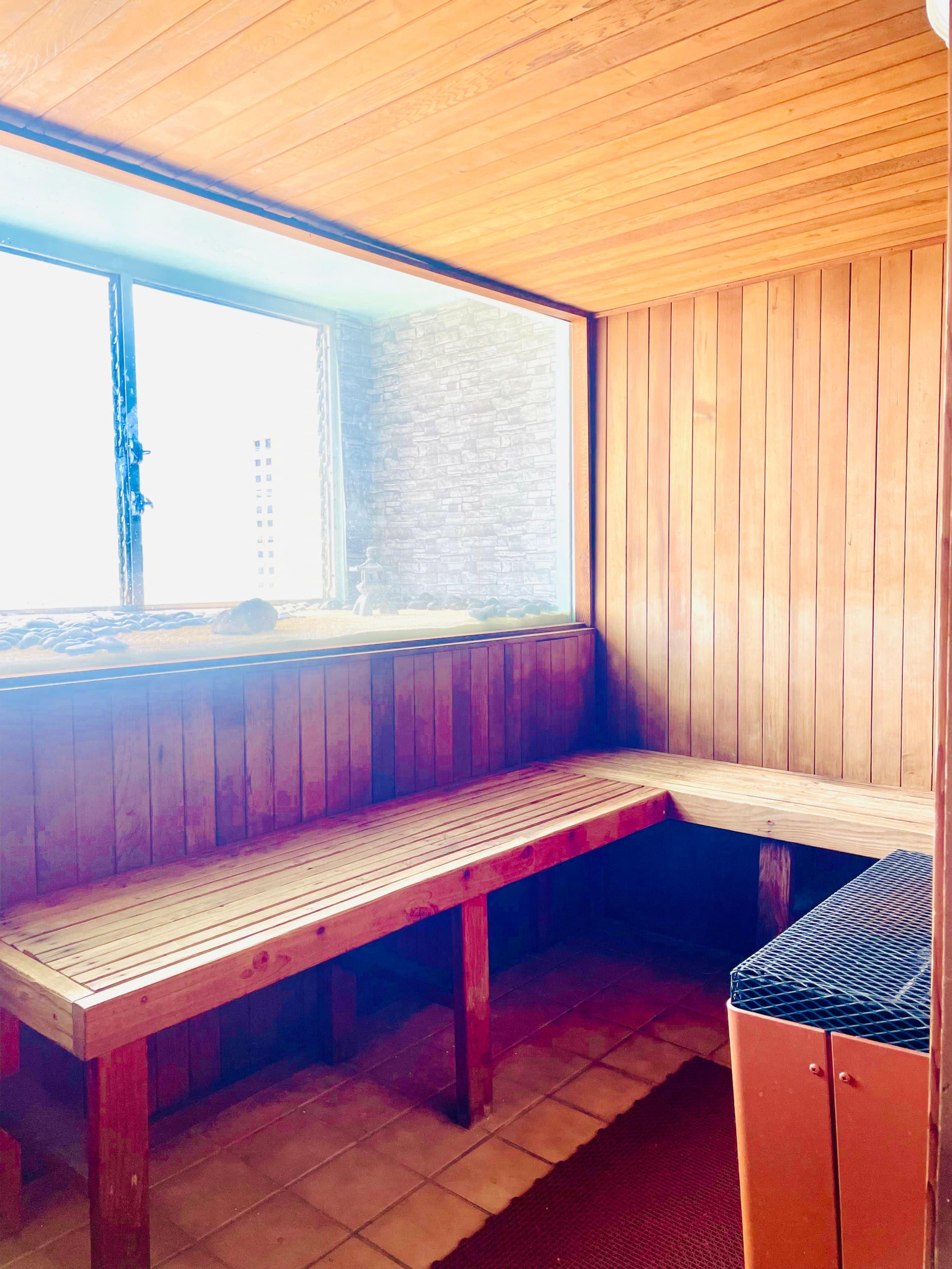 Condo in Honolulu · ★4.75 · 1 bedroom · 2 beds · 1 private bath - Image 13