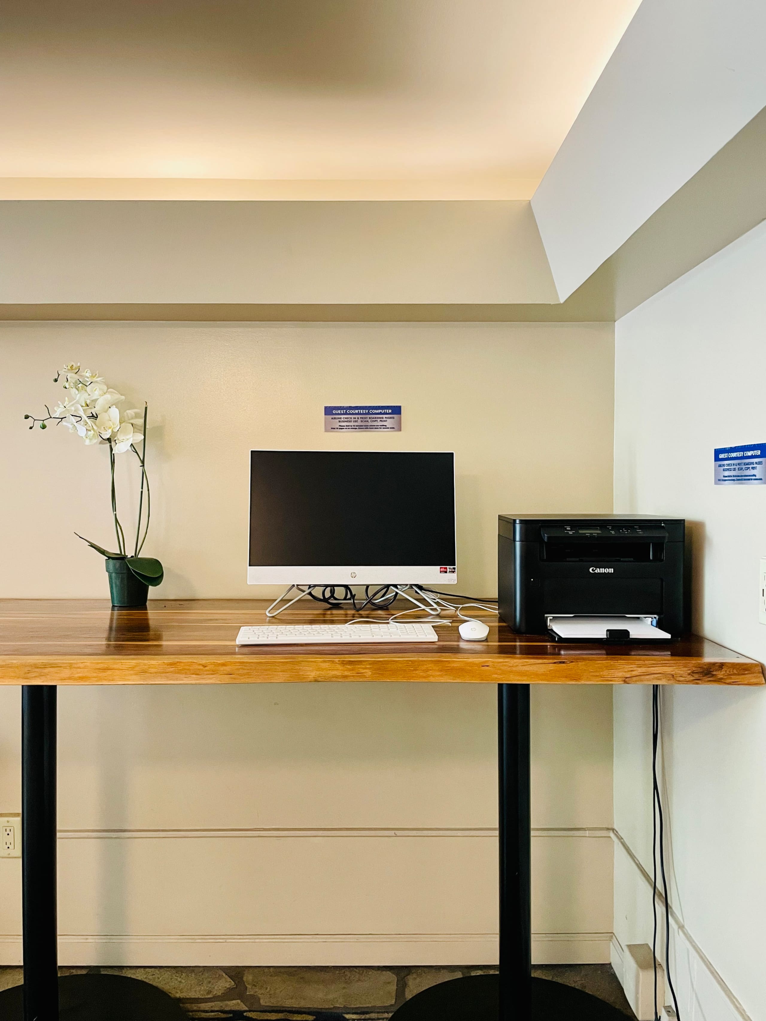 Condo in Honolulu · ★4.75 · 1 bedroom · 2 beds · 1 private bath - Image 18
