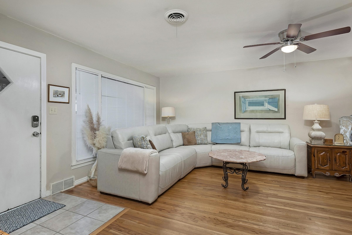 Successful Airbnb property: Park House on the Hill. in Amarillo