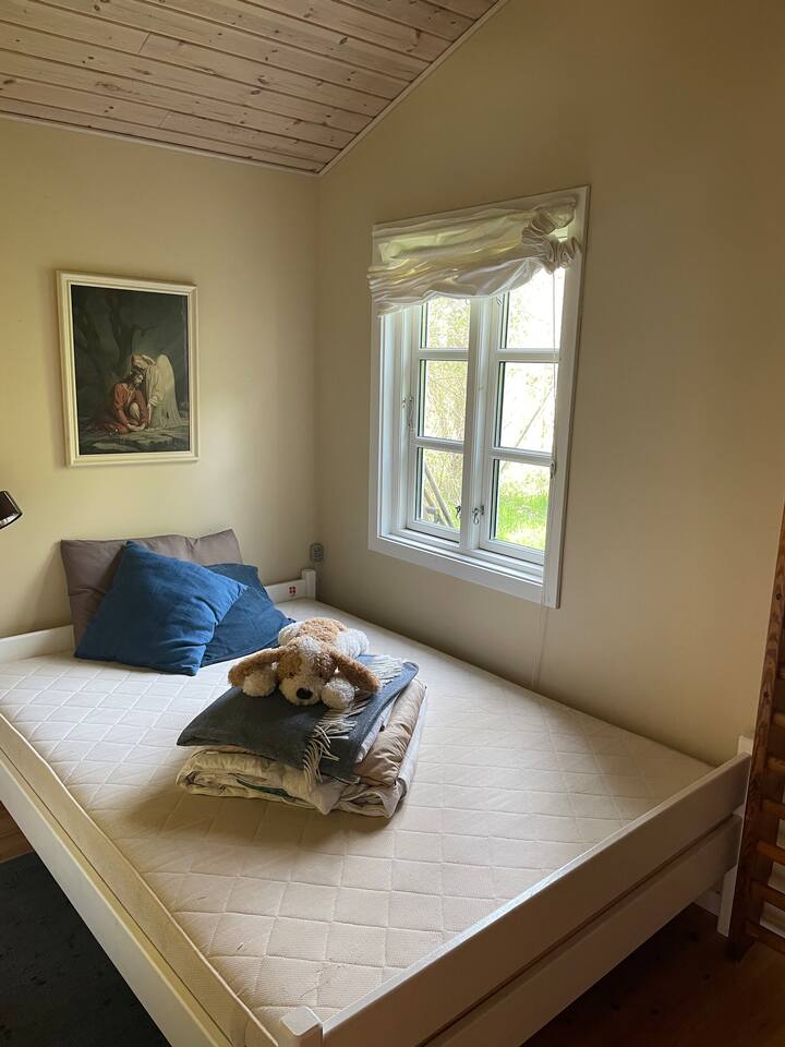 საძინებელი 4