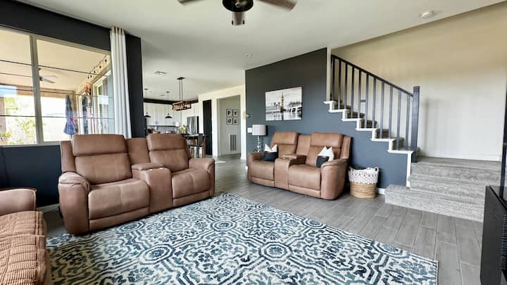 Large One Bedroom With Private Bath In Chandler - Sun Lakes, AZ