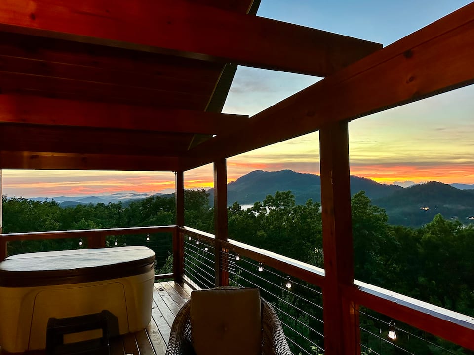 Great Smoky Mountains Cabin Vacation Rentals | Airbnb
