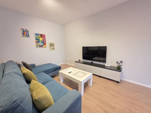 Top performing Airbnb: Dean’s Apartment | Cozy Retreat Tirana City Center in Njësia Bashkiake Nr. 9
