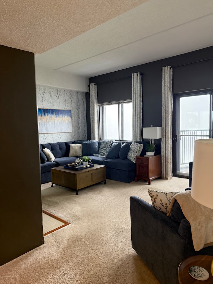 65nt June 21-22 Sugar Top Mtn Condo Sleeps 6, Ac - Linville, NC