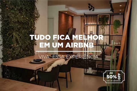 Airbnb em destaque: Loft with private home theater + charming backyard + air conditioning em São Roque