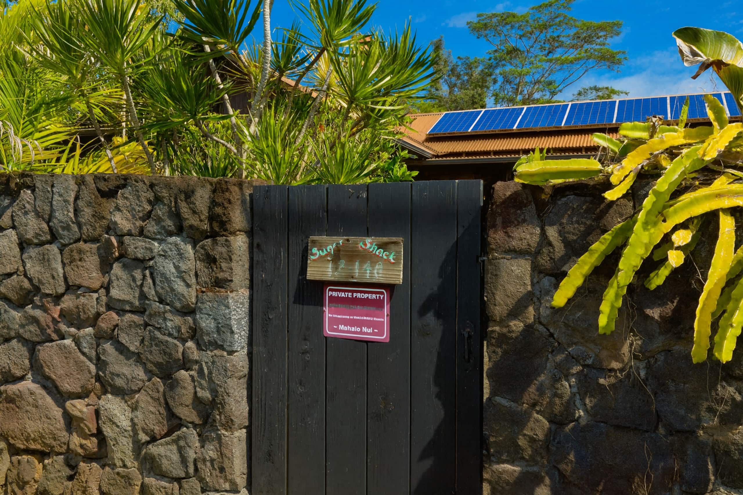 Home in Pahoa · ★4.94 · 2 bedrooms · 2 beds · 2 baths - Image 28