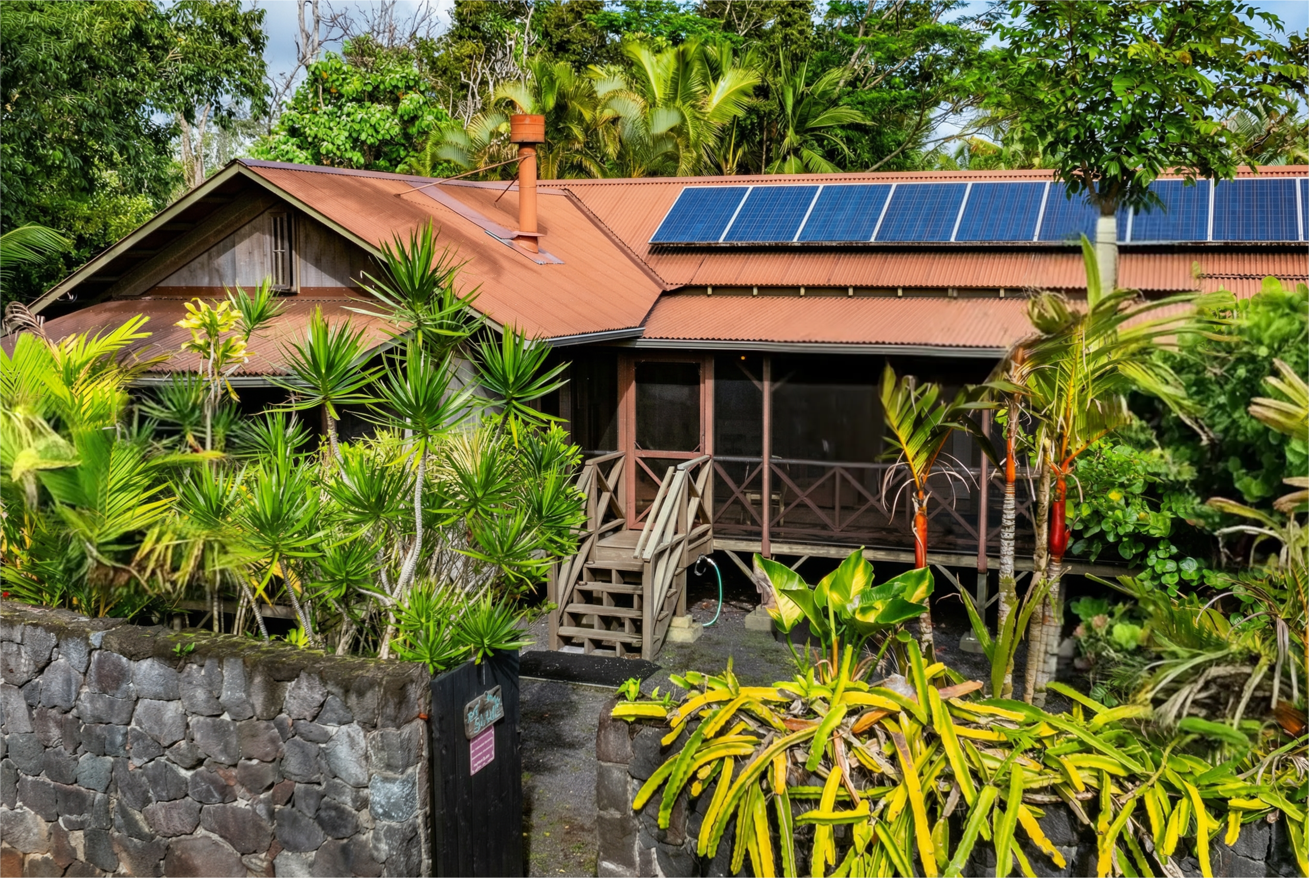 Home in Pahoa · ★4.94 · 2 bedrooms · 2 beds · 2 baths - Image 30