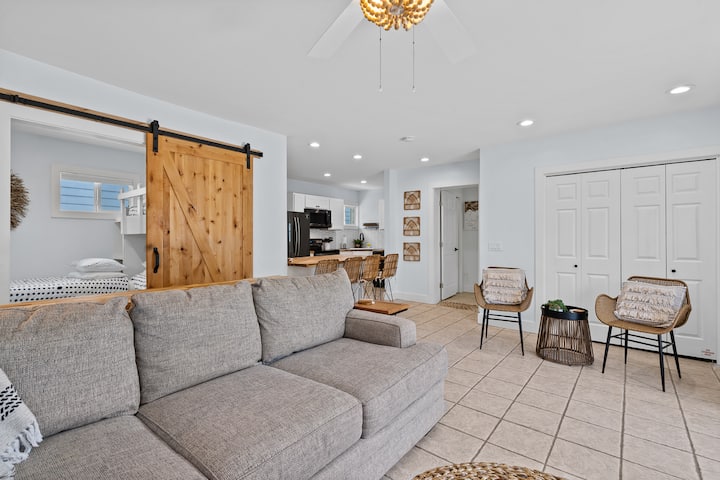 Mini Bungalow - Panama City Beach, FL