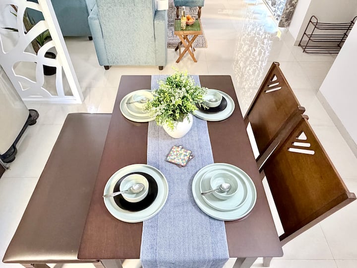 Full kitchen image 1