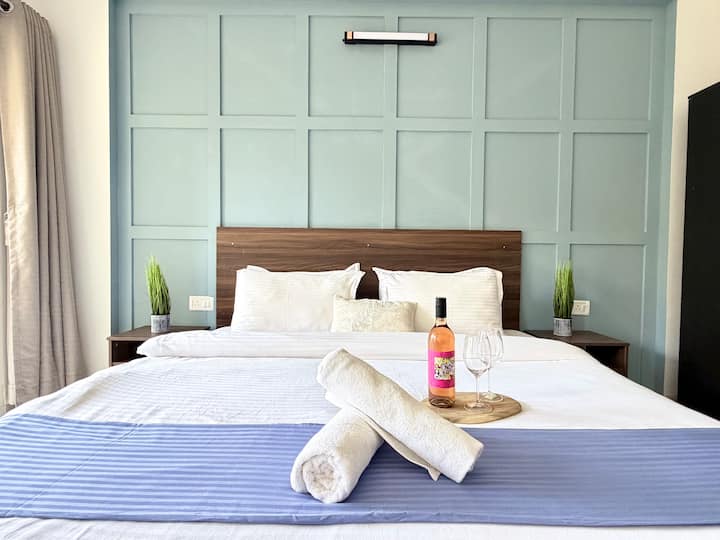 Bedroom 1 image 3