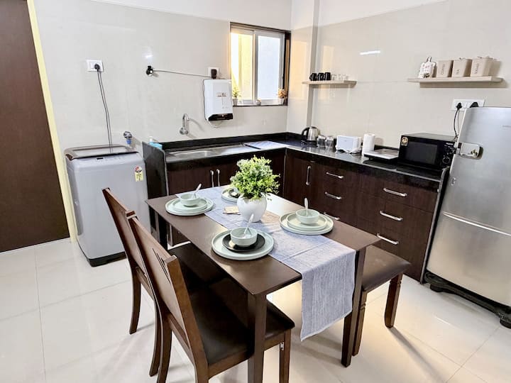 Full kitchen image 2