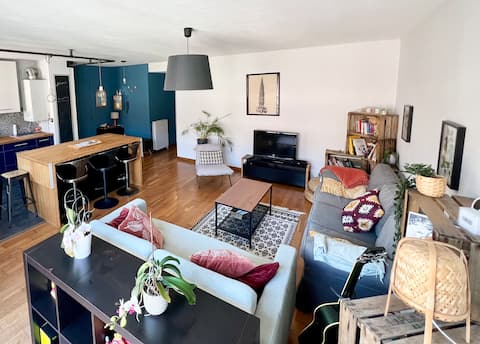 Top Airbnb: Charming 3-bedroom apartment - Amidonniers - 2 bedrooms - parking à Amidonniers / Compans Caffarelli / Brouardel