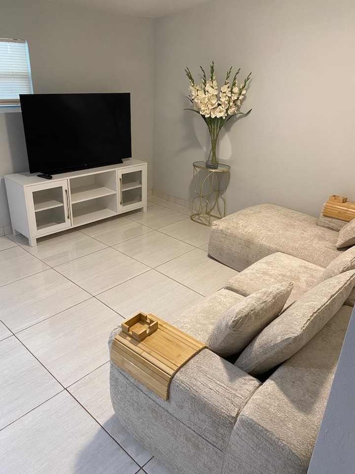 Hermoso Apartamento A Un Paso De Lo Mejor De Tampa - Tampa, FL