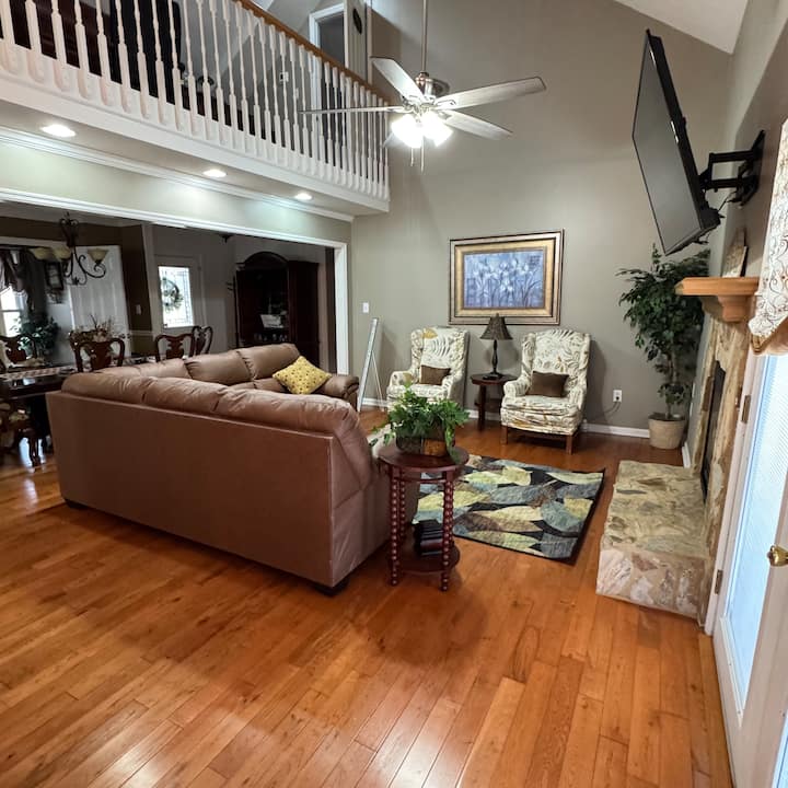 Stratford Home With Lake View And Access - Greenwood, SC
