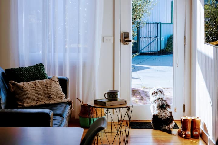 Rivershak, Pet Friendly Couples Beach Escape! - Ocean Grove