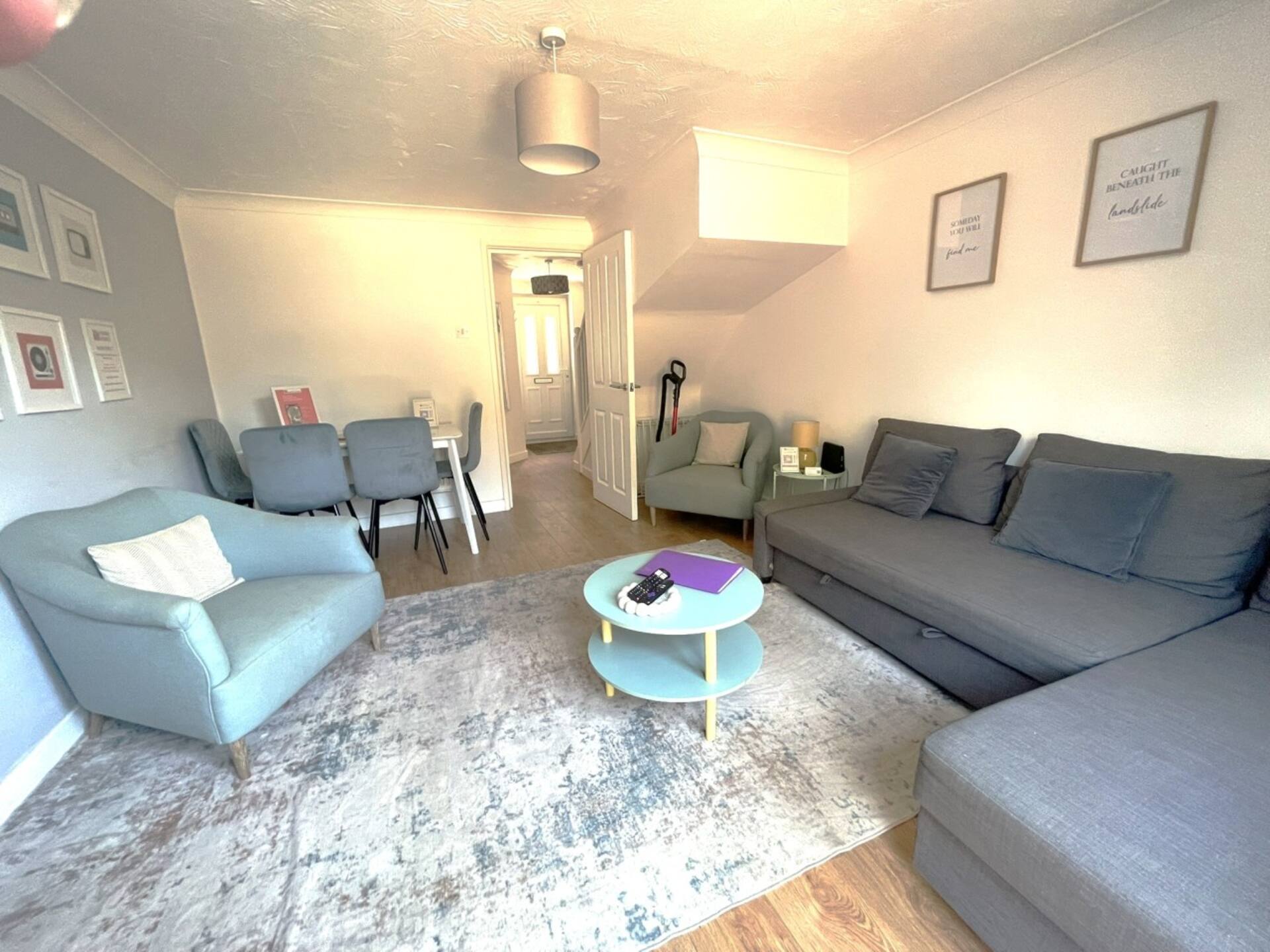 Modern 2 Bed House Sleeps 6 Southam Town Centre - Inspire Homes Ltd — photo 2