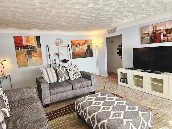 Relaxing 3 Bdr House Next To University Med Ctr - Tucson, AZ