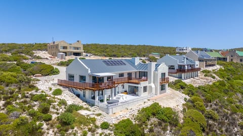 Tranquil Getaway in Private Nature Reserve