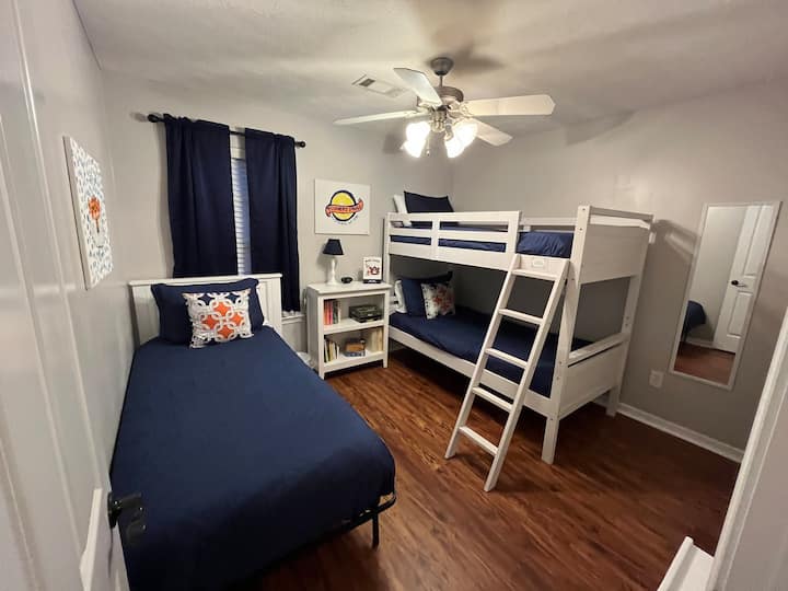 3rd Bedroom with twin bunks and twin single bed