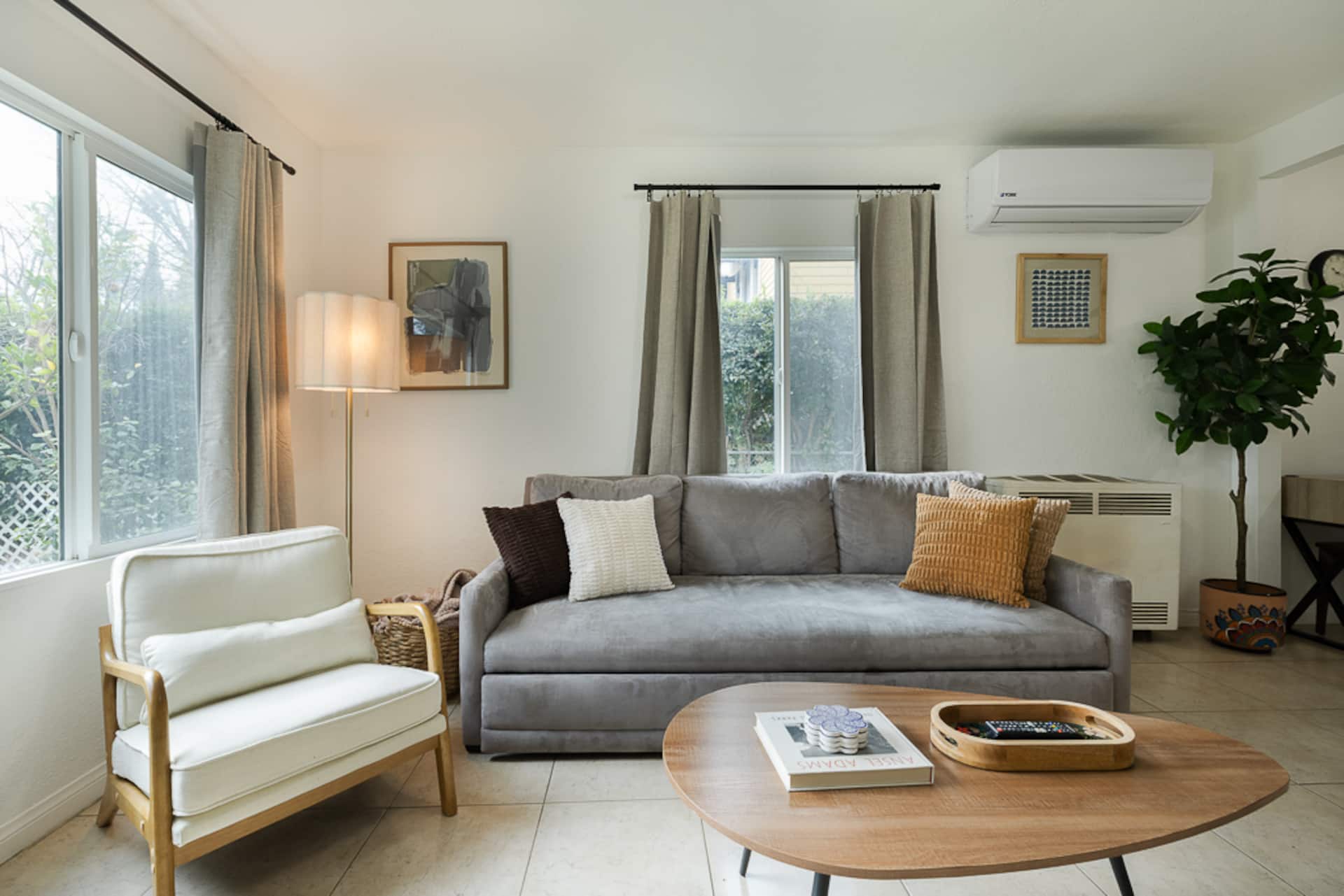 ✹Cozy Apt in the Heart of Dtwn Riverside ✹
