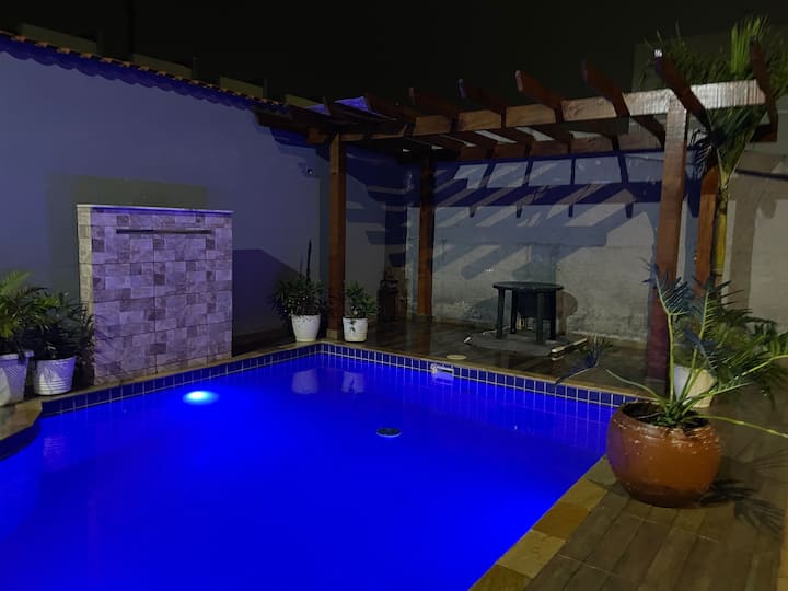 Catempcaragua, Casa Com Piscina - Caraguatatuba